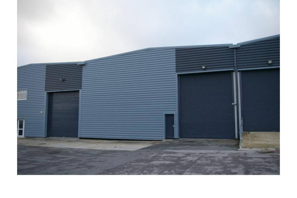 Hikers Way - Warehouse, Crendon Industrial Park, Long Crendon, Buckinghamshire HP18 9RW