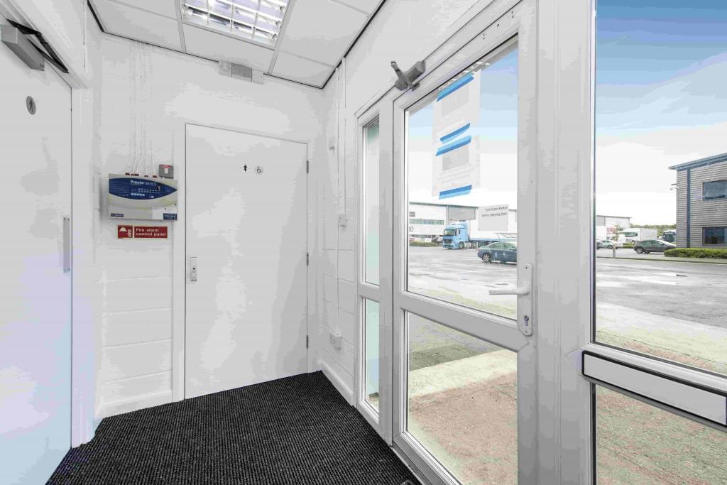 Hikers Way - Warehouse, Crendon Industrial Park, Long Crendon, Buckinghamshire HP18 9RW