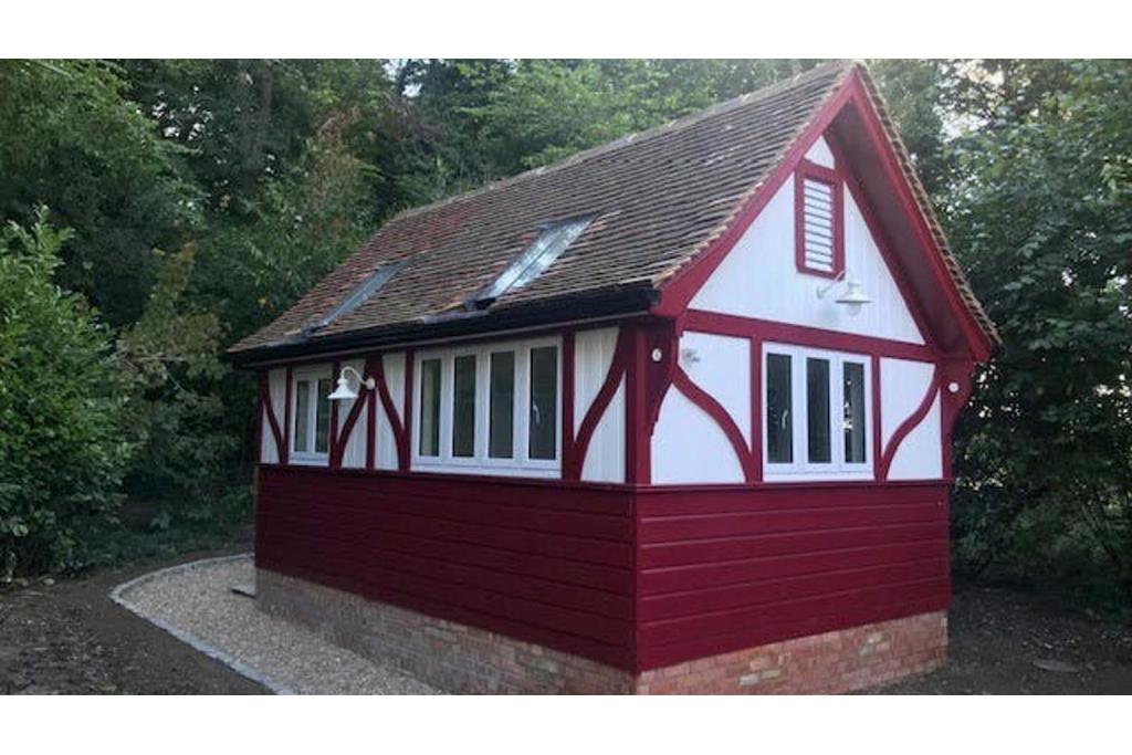 Hogtrough Road - Shady Nook, Office, Wendover, Buckinghamshire HP22 6PJ