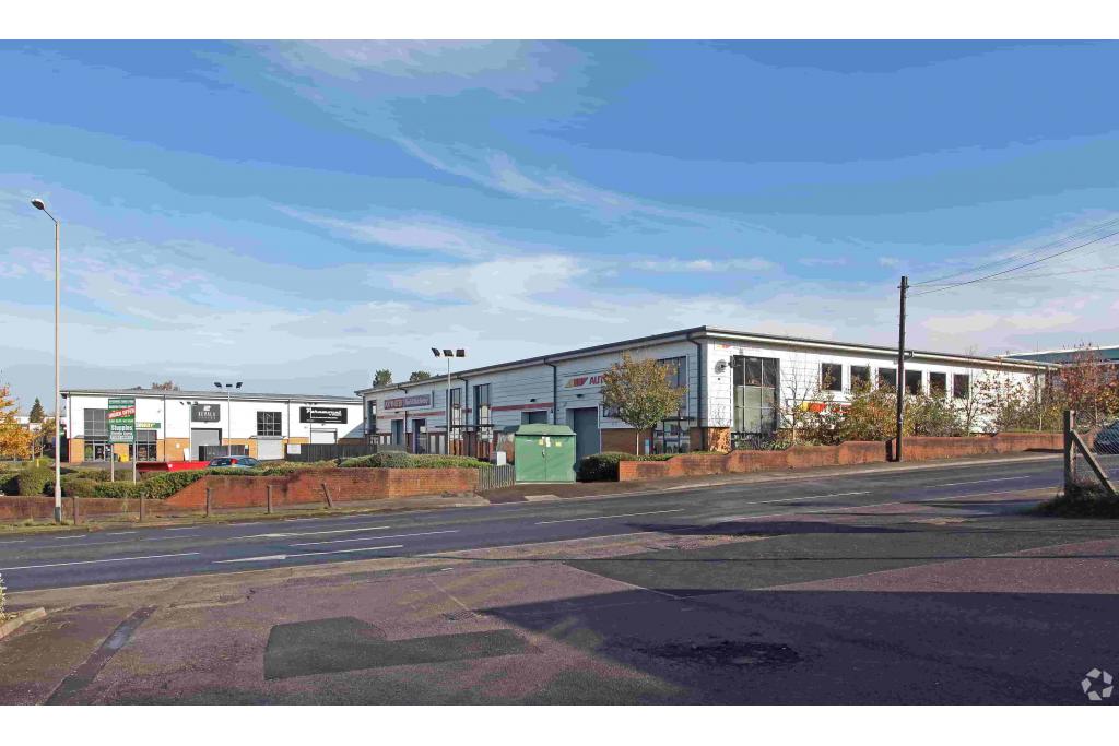 Lincoln Rd - Wycombe Trade Park - Warehouse, High Wycombe, Buckinghamshire HP12 3FF