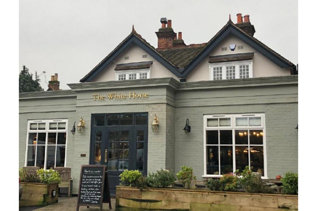 70 London End - White Horse - Restaurant, Beaconsfield, Buckinghamshire HP9 2JD