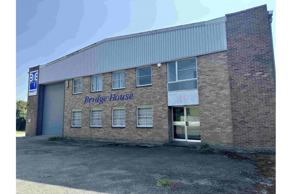 Longwick Rd - Bridge House Unit 1, Princes Risborough, Buckinghamshire HP27 9FQ