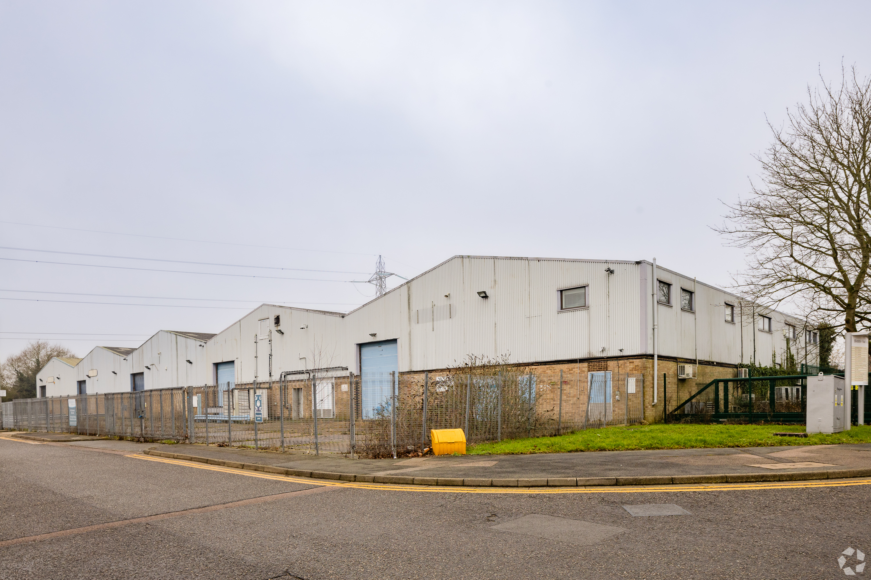 Faraday Rd – Bicester Road Industrial Estate, Warehouse, Aylesbury, Buckinghamshire HP19 8RY