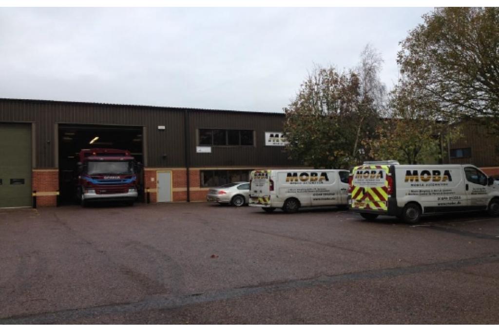 Pegasus Way – Haddenham Business Park, Warehouse, Haddenham, Buckinghamshire HP17 8LJ