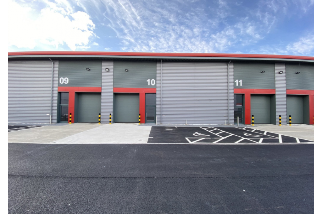 Pegasus Way – Haddenham Business Park, Warehouse, Haddenham, Buckinghamshire HP17 8LB