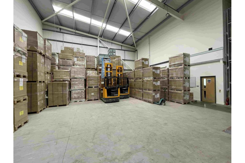 Pegasus Way – Haddenham Business Park, Warehouse, Haddenham, Buckinghamshire HP17 8LB