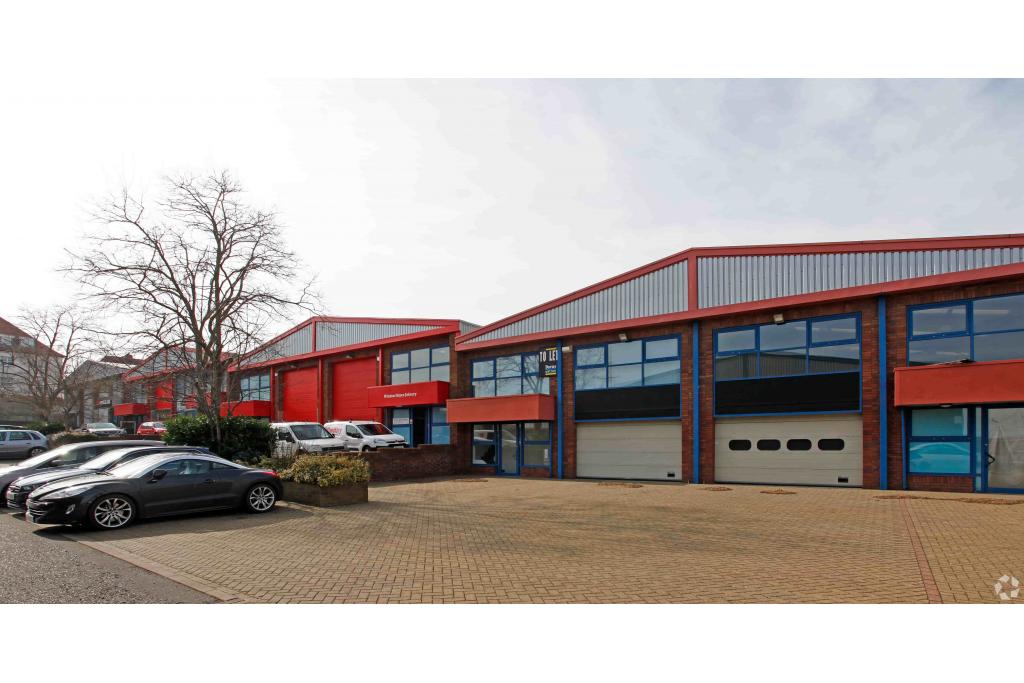 Amor Way – Warehouse Unit, Letchworth Garden City, Hertfordshire SG6 1UG