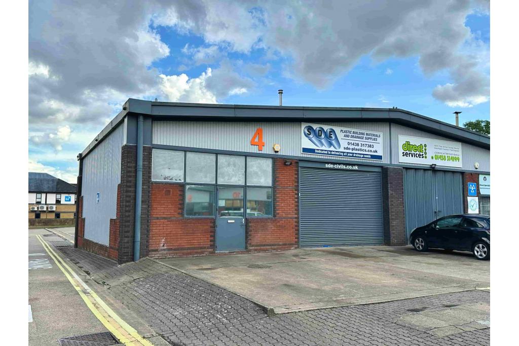 Babbage Road – Hyatt Trading Estate, Warehouse Unit, Stevenage, Hertfordshire SG1 2EQ