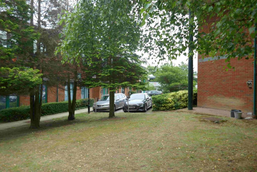 Basing View – Tate House, Foxholes Business Park, Office, Hertford, Hertfordshire SG13 7TZ