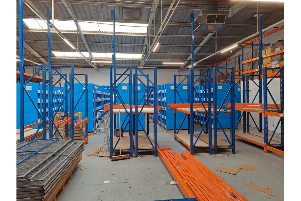Bessemer Drive – Bowman Trading Estate, Warehouse, Stevenage, Hertfordshire SG1 2DL
