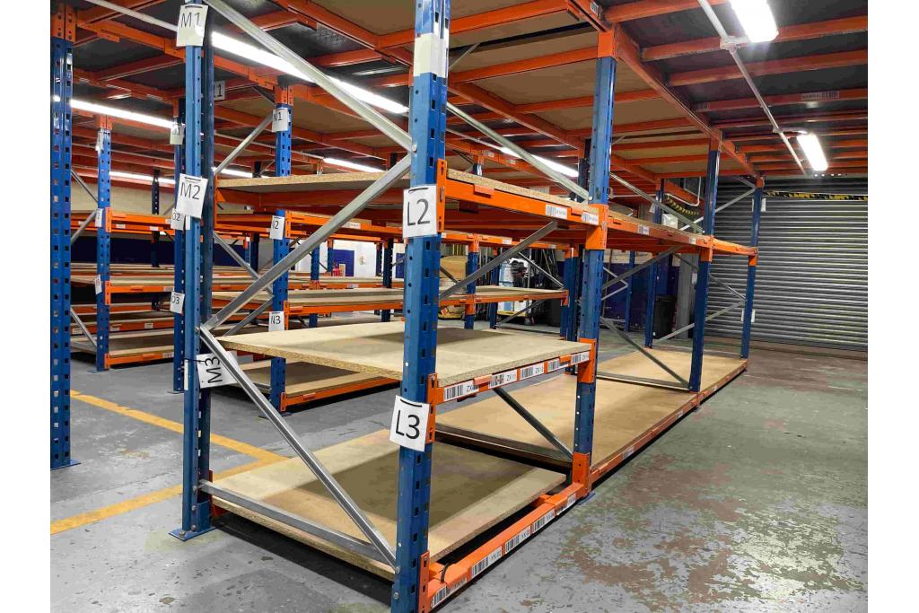 Bessemer Drive – Bowman Trading Estate, Warehouse, Stevenage, Hertfordshire SG1 2DL
