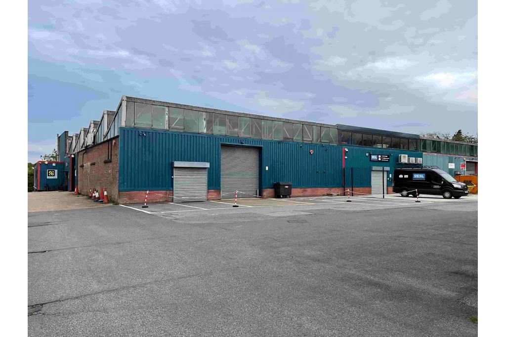 Bessemer Drive – Bowman Trading Estate, Warehouse, Stevenage, Hertfordshire SG1 2DL