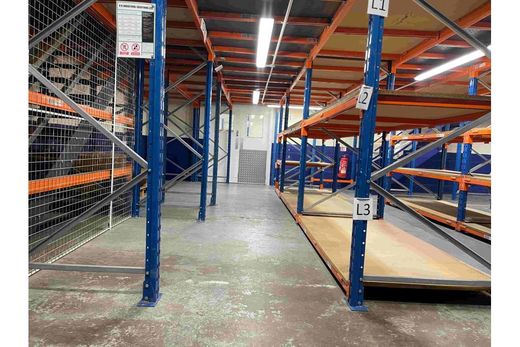 Bessemer Drive – Bowman Trading Estate, Warehouse, Stevenage, Hertfordshire SG1 2DL