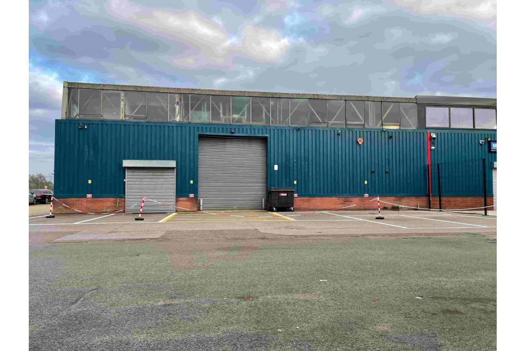 Bessemer Drive – Bowman Trading Estate, Warehouse, Stevenage, Hertfordshire SG1 2DL
