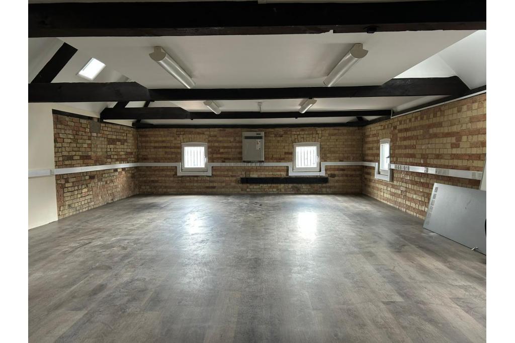 1–6 Brewers Yard – Office Unit, Brewers Yard, Shefford, Bedfordshire SG17 5GY