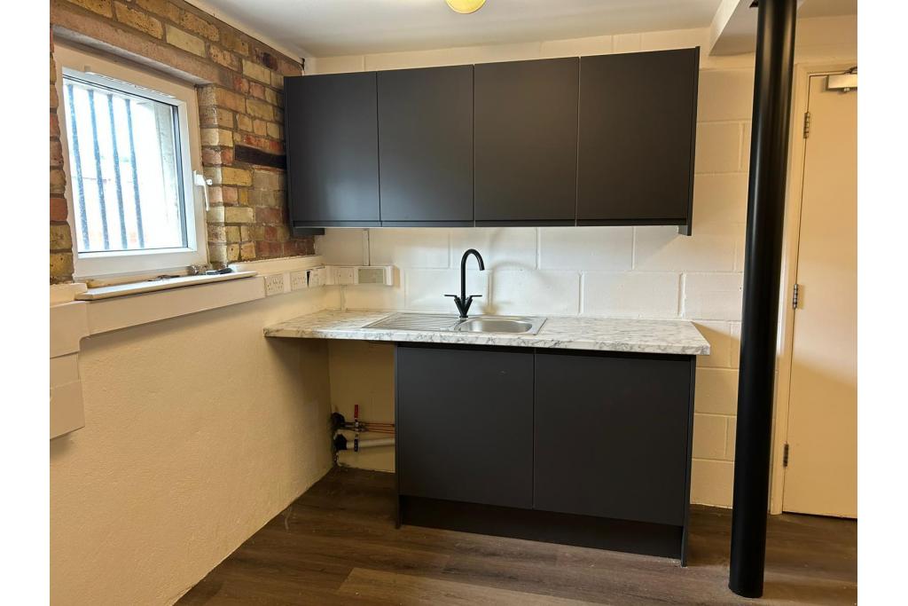 1–6 Brewers Yard – Office Unit, Brewers Yard, Shefford, Bedfordshire SG17 5GY