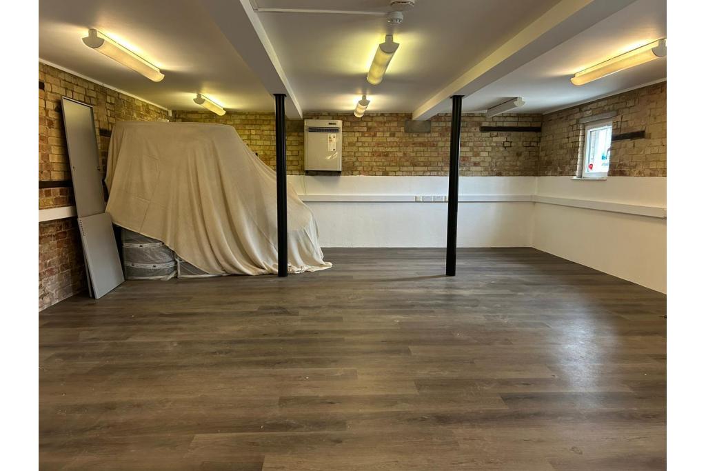 1–6 Brewers Yard – Office Unit, Brewers Yard, Shefford, Bedfordshire SG17 5GY