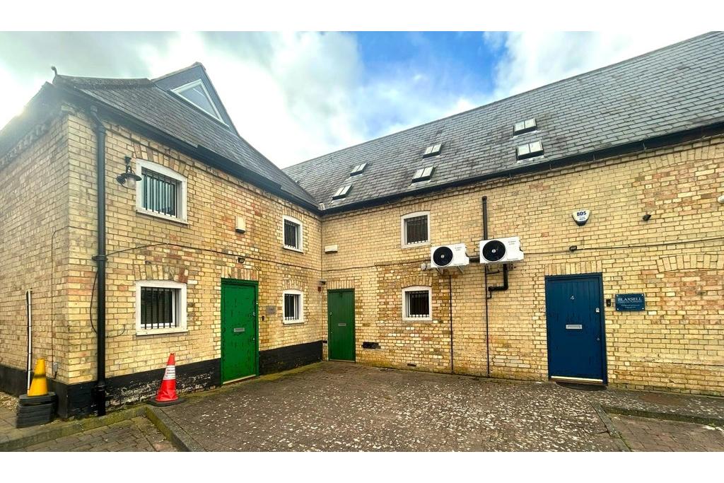 1–6 Brewers Yard – Office Unit, Brewers Yard, Shefford, Bedfordshire SG17 5GY