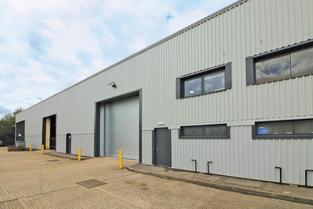 Cartwright Road – Units 1–4, Pin Green Industrial Estate, Stevenage, Hertfordshire SG1 5BU