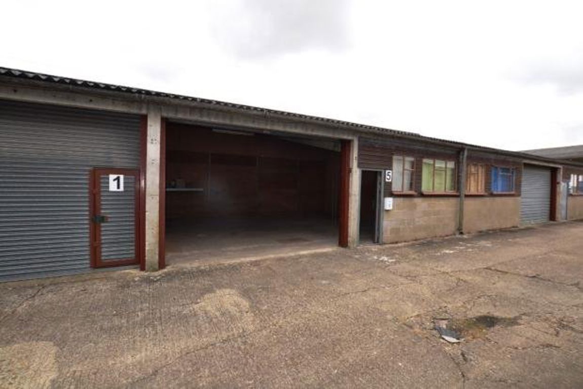 Hexton Road Light Industrial Unit – Light Manufacturing Unit, Hitchin, Hertfordshire SG5 3BN
