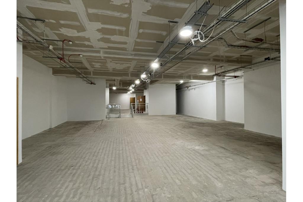 25 High Street Bank Building – Bank / Retail Unit, North Hertfordshire Submarket, Hitchin