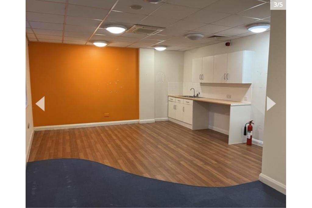 25 High Street Bank Building – Bank / Retail Unit, North Hertfordshire Submarket, Hitchin
