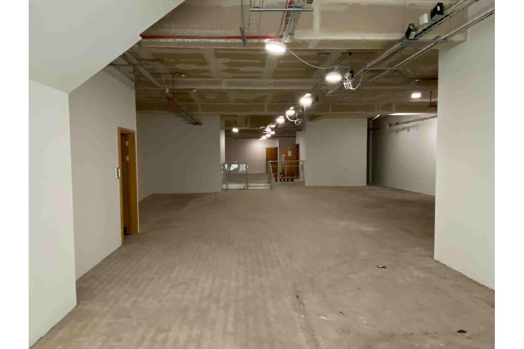 25 High Street Bank Building – Bank / Retail Unit, North Hertfordshire Submarket, Hitchin