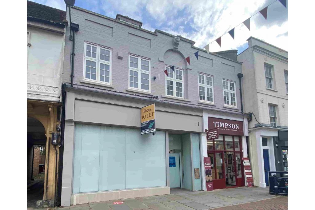 25 High Street Bank Building – Bank / Retail Unit, North Hertfordshire Submarket, Hitchin