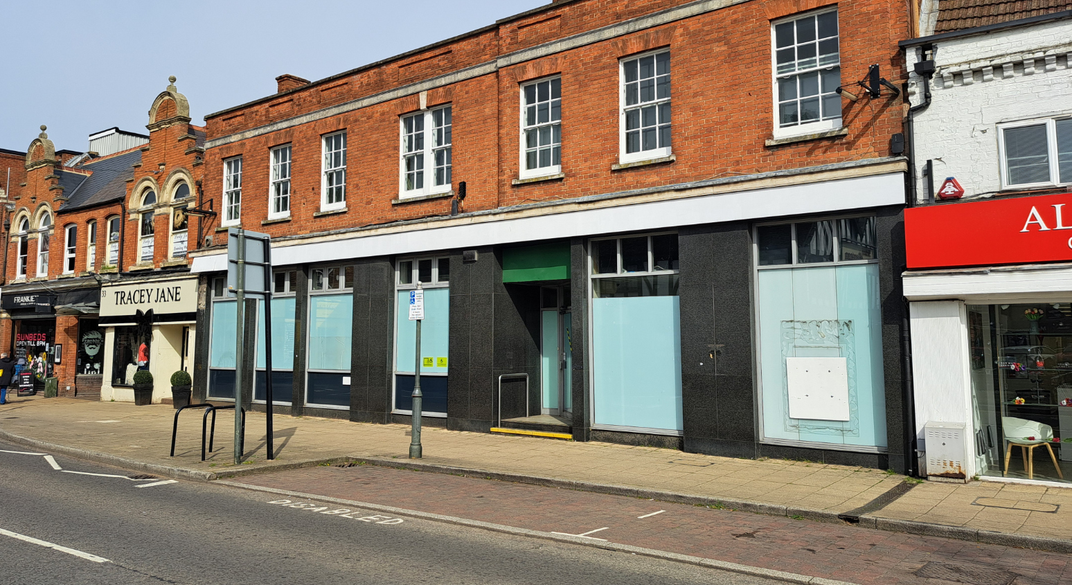 35 High Street Retail Unit – Shopfront Retail Unit, Central Bedfordshire Submarket