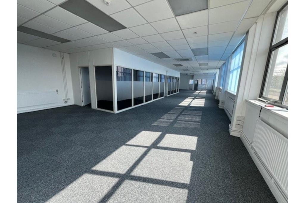 Jubilee Trade Centre, Industrial Service Unit,Letchworth Garden City, Hertfordshire SG6 1SP