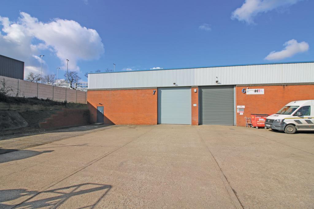 Little Mundells – Mundells Industrial Centre, Light Distribution, Welwyn Hatfield Submarket,