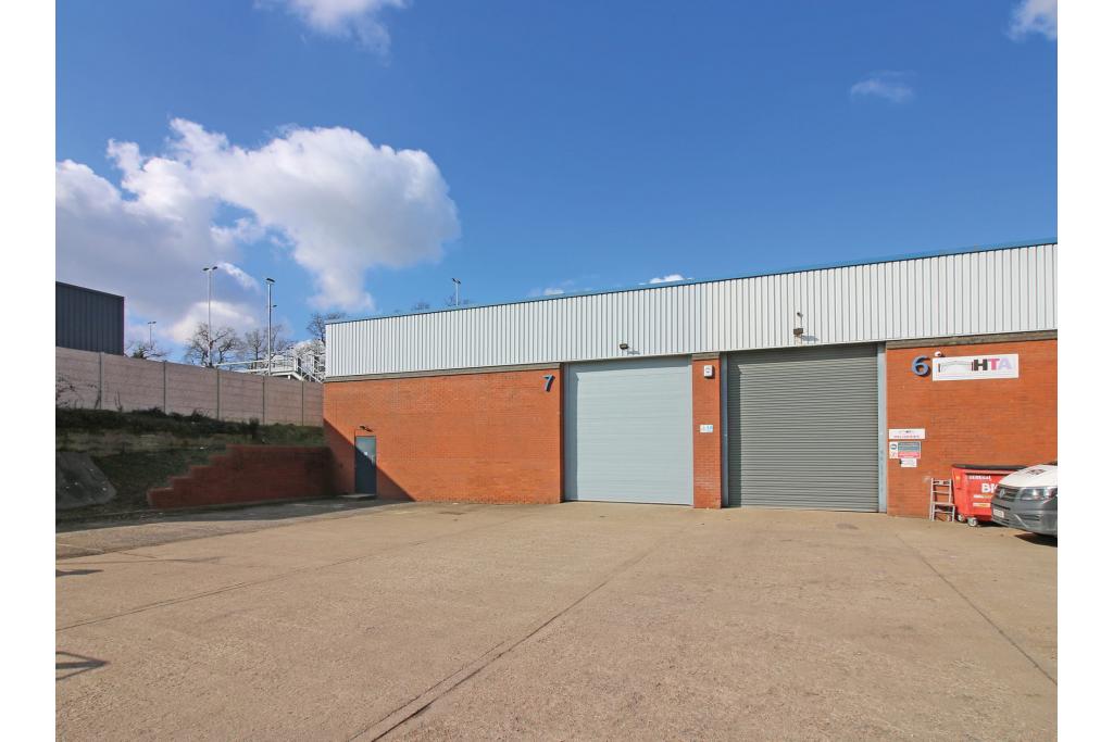 Little Mundells – Mundells Industrial Centre, Light Distribution, Welwyn Hatfield Submarket,