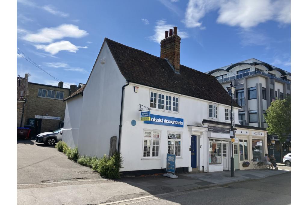 1–3 Market Hill – Shopfront Retail, North Hertfordshire Submarket, Royston, Hertfordshire SG8 9JL