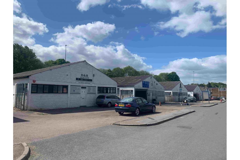 Mimram Rd – Warehouse, East Hertfordshire Submarket, Hertford, Hertfordshire SG14 1NN