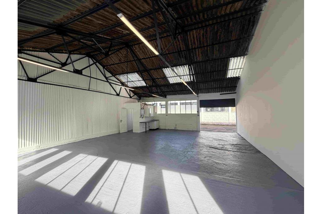 Mimram Rd – Warehouse, East Hertfordshire Submarket, Hertford, Hertfordshire SG14 1NN