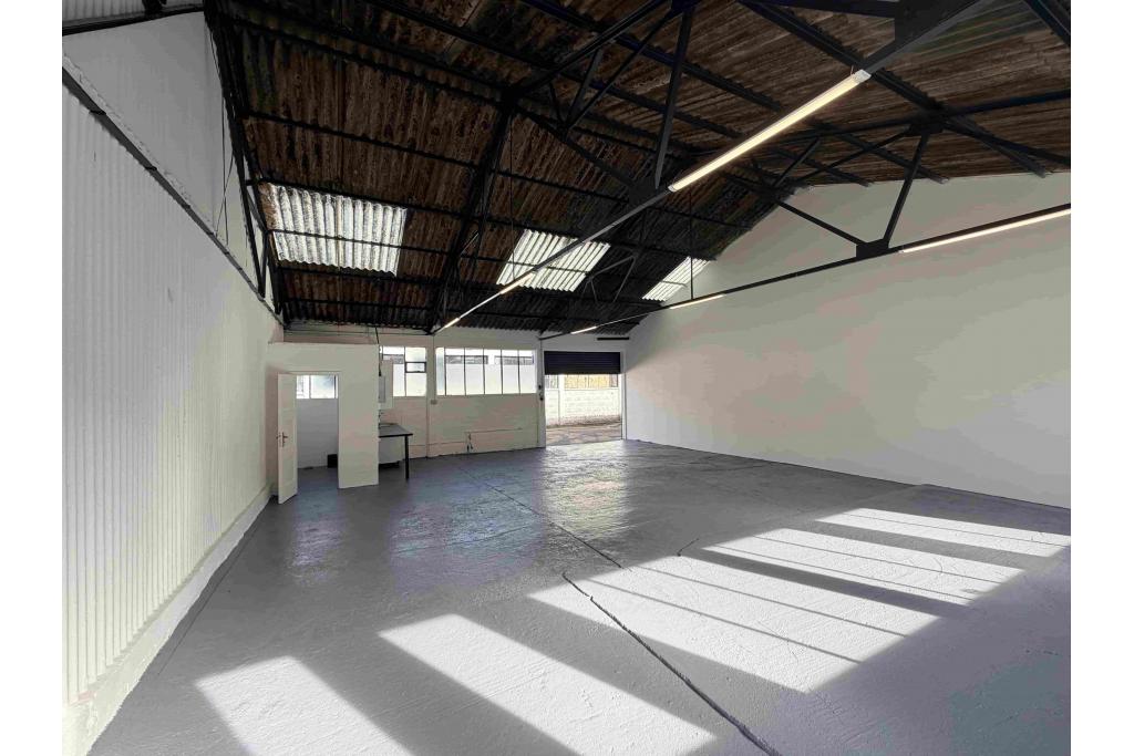 Mimram Rd – Warehouse, East Hertfordshire Submarket, Hertford, Hertfordshire SG14 1NN