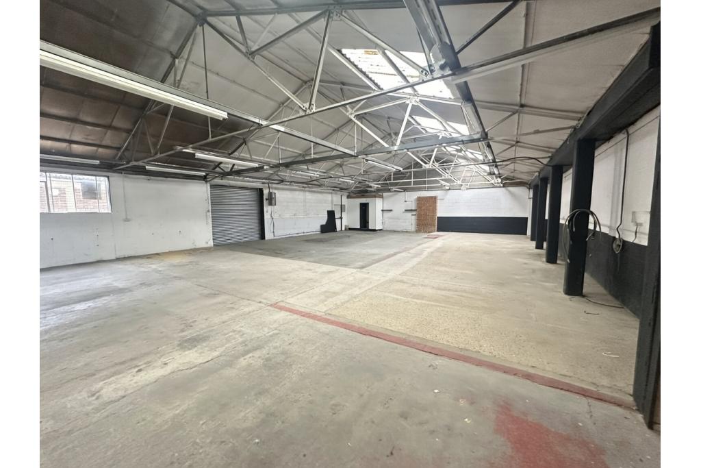 16 Mimram Rd – Light Manufacturing, East Hertfordshire Submarket, Hertford