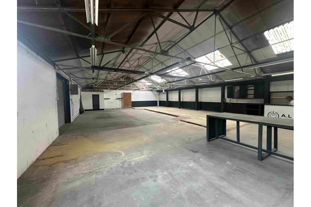 16 Mimram Rd – Light Manufacturing, East Hertfordshire Submarket, Hertford