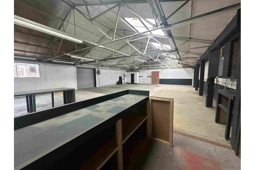 16 Mimram Rd – Light Manufacturing, East Hertfordshire Submarket, Hertford