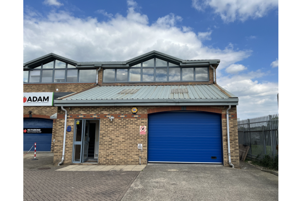 Newark Close – The Quadrant, Light Manufacturing, North Hertfordshire Submarket, Royston,