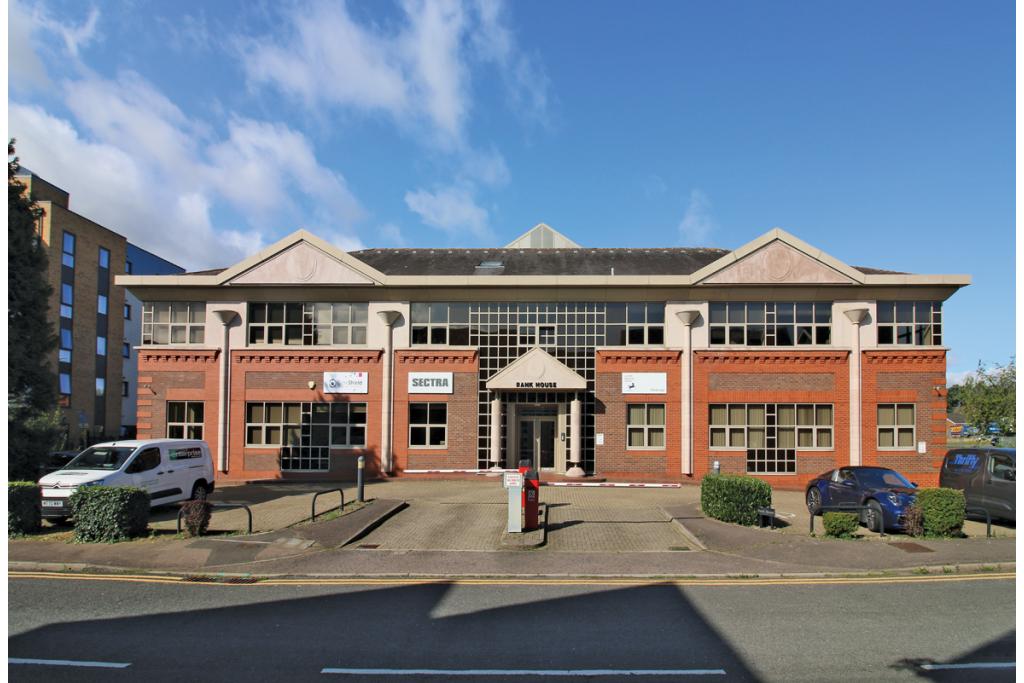 Primett Rd – Bank House, Office, Stevenage Submarket, Stevenage, Hertfordshire SG1 3EE