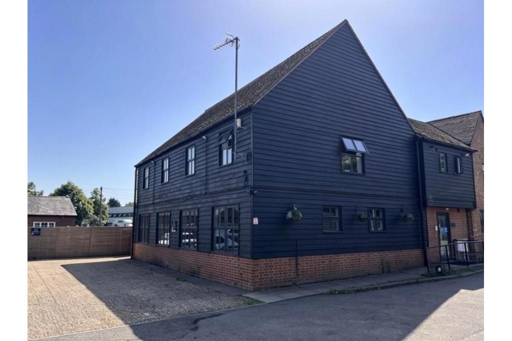 Attimore Barns, Office Unit, Welwyn Hatfield Submarket, Welwyn Garden City,