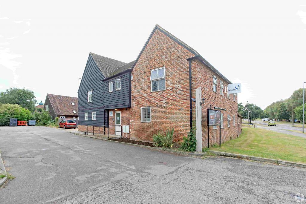 Attimore Barns, Office Unit, Welwyn Hatfield Submarket, Welwyn Garden City,