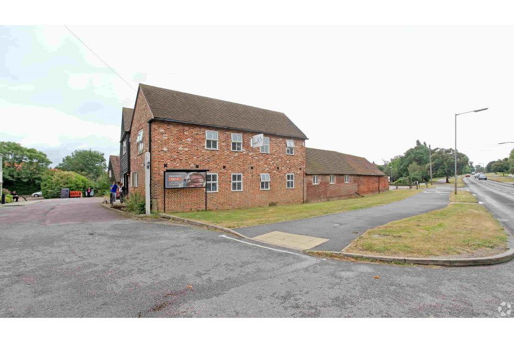 Attimore Barns, Office Unit, Welwyn Hatfield Submarket, Welwyn Garden City,