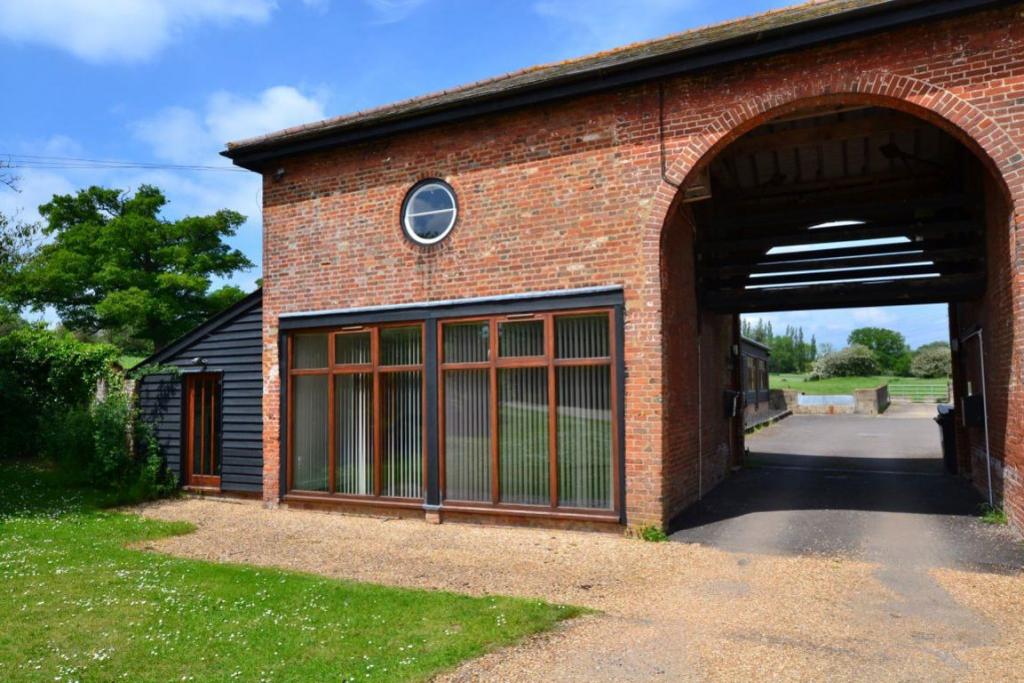 Royston Rd – Coach House, Office, East Hertfordshire Submarket, Buntingford, Hertfordshire SG9 9RS
