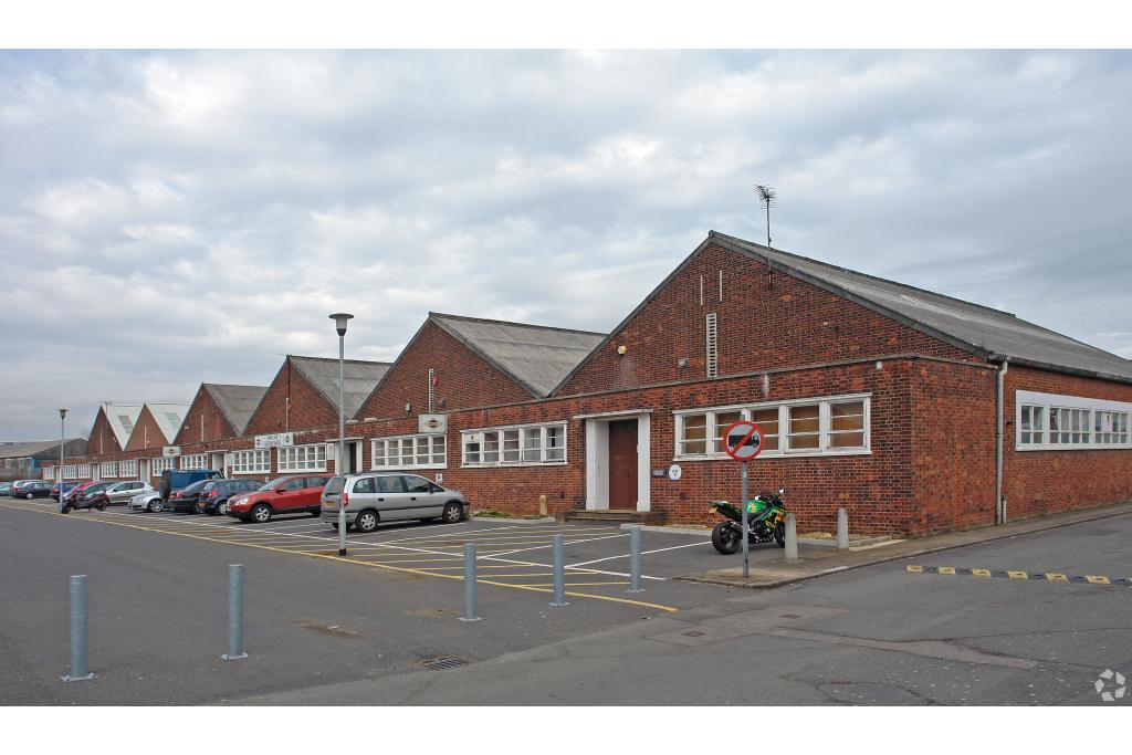 Tewin Court - Tewin Rd, Industrial Warehouse, Welwyn Garden City, Hertfordshire