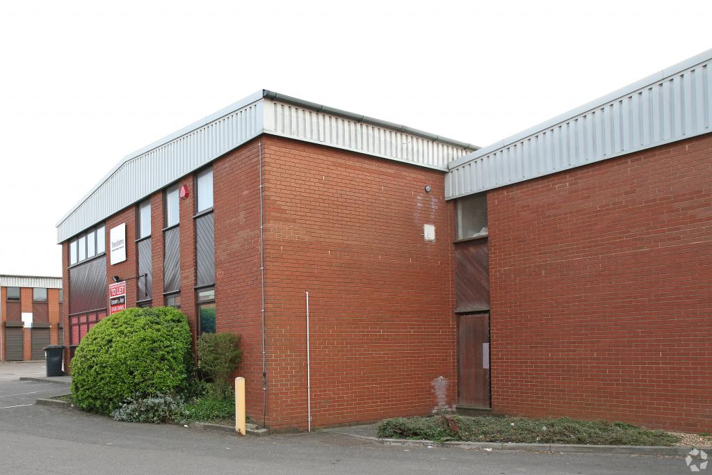 24–28 Knowl Piece - Office Unit, Hitchin, Hertfordshire SG4 0TY, United Kingdom