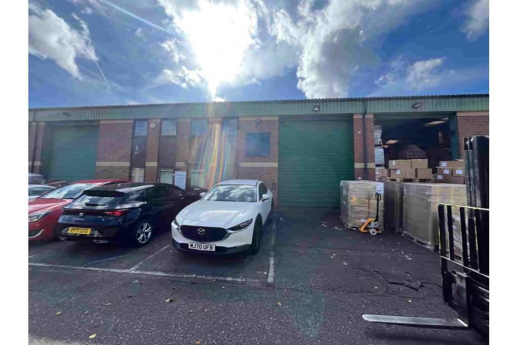 32–36 Knowl Piece - Warehouse Unit, Hitchin, Hertfordshire SG4 0TY, United Kingdom