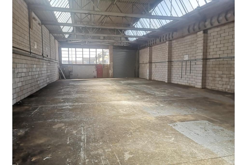 Wilbury Way - Cam Centre, Warehouse Unit, Hitchin, Hertfordshire