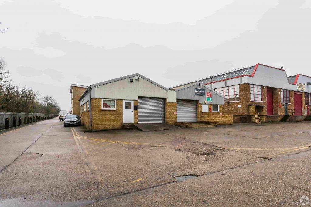 Wilbury Way - Cam Centre, Warehouse Unit, Hitchin, Hertfordshire